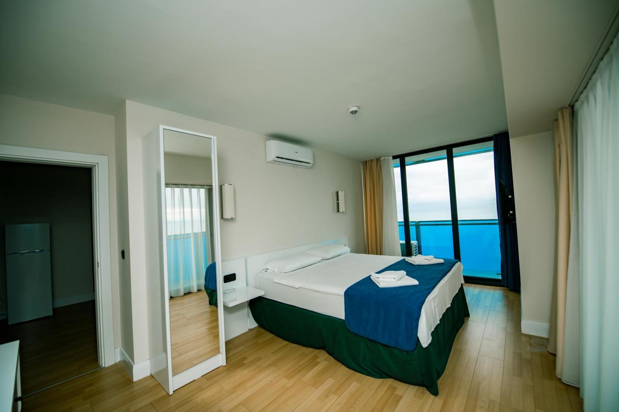 Sea View Apartments In Orbi City Batumi Exterior photo